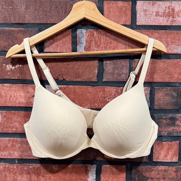 Skims  Bra - Picture 2 of 10